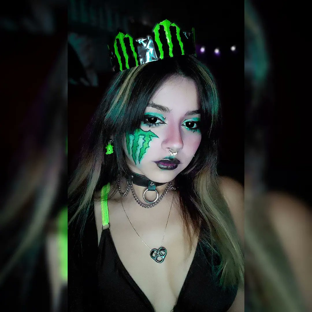 princessbras's tweet photo. Queen Monster Energy

Guardar y compartir ayuda mucho. https://t.co/SJaEXJjd5X