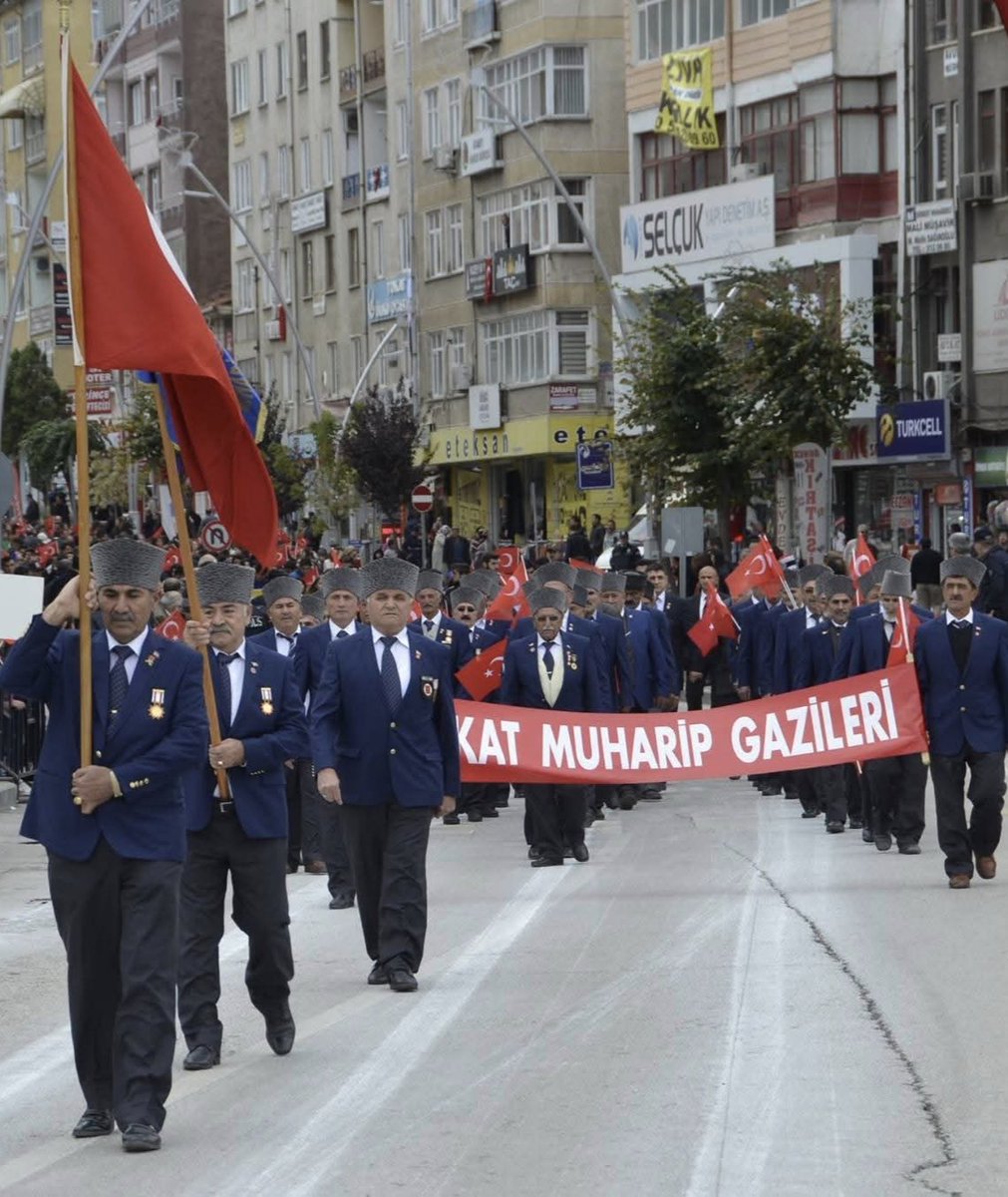 BahriEmre60's tweet photo. ÇOCUKLARINA ATAMA HAKKI OLMAYAN TEK GAZİ GURUBUNUN MUHARİP GAZİLER OLDUĞUNU BİLİYORMUYDUNUZ?

TEK DEVLET, TEK MİLLET TEK GAZİ BU AYRIMA SON VERİN!

@RTErdogan 
@Akparti 
@MHP_Bilgi
@dbdevletbahceli
@hulusiakarmedya 
@celebimehmeta https://t.co/uhhv1XvSiX