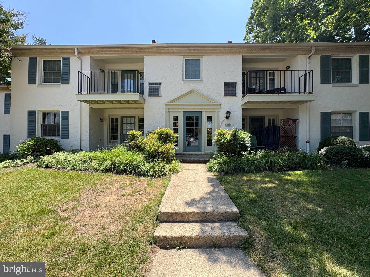 jw2realty's tweet photo. Sold: 5821-A REXFORD DR #744, Springfield. 1-bed, 1-bath condo with patio access. $225,000
https://t.co/NbsdmPgAqm https://t.co/Zzho5pWhGf