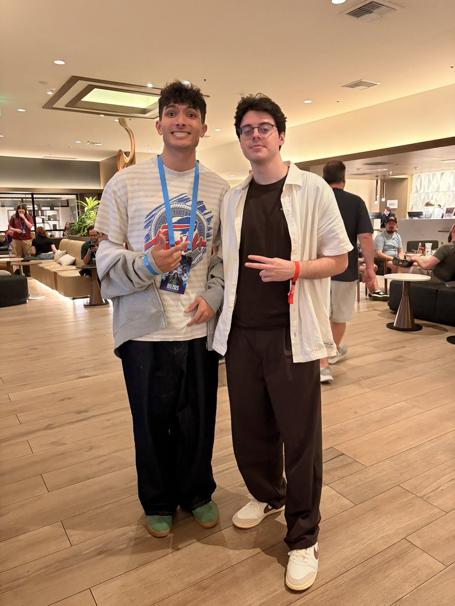 Gieorge_'s tweet photo. My first ever blizzcon and I loved it! I was able to make / meet friends for the first time and couldn’t have asked for anything better! Will post more photos over time! https://t.co/6ft5Vpe9XY