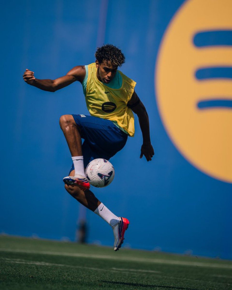 LamineYamaba's tweet photo. Baller ⛹️‍♀️⚽️ https://t.co/rLrPZbVz0y