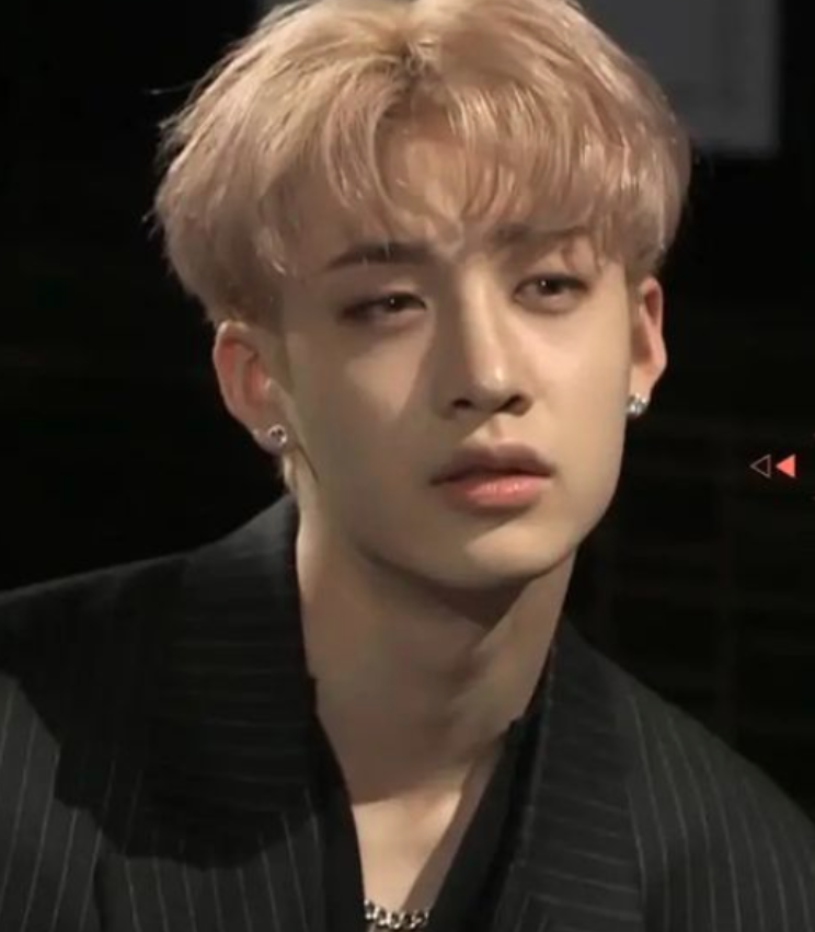 AboutMusicYT's tweet photo. Stray Kids' Bang Chan with blonde hair, 2019. https://t.co/fXgM74fzVE