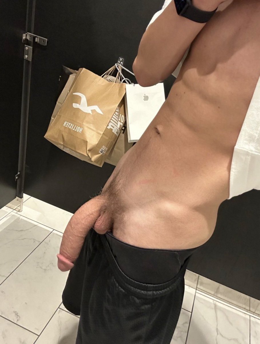 spoinkk's tweet photo. wryd if you see me in the bathroom mirror like this? #bwc #publicnudity #horny https://t.co/5S7TqS8O81