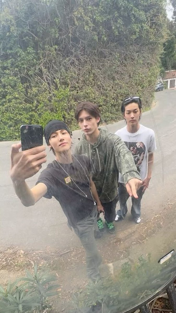 martinistnt's tweet photo. "When I first met them they were really just babies so I looked after them like a father would and paid attention to even the smallest things" https://t.co/eoWUeu46eS