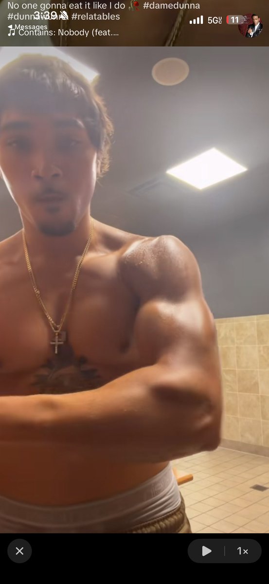 ExposedGay4Pay's tweet photo. It be the worst when their this sexy but their dih literally 5 inches 🤣🤦🏻‍♂️ what a waste https://t.co/YOx5nngzKe