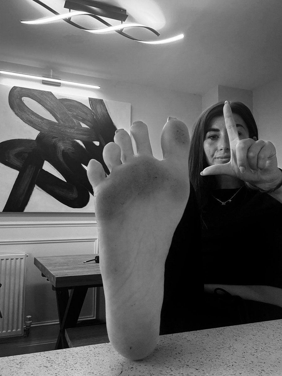 SydneyGodd66886's tweet photo. What is triggering you the most .

#findom #fendom #cashdrain #humanatm #simp #loser https://t.co/KtWl5eHtWE