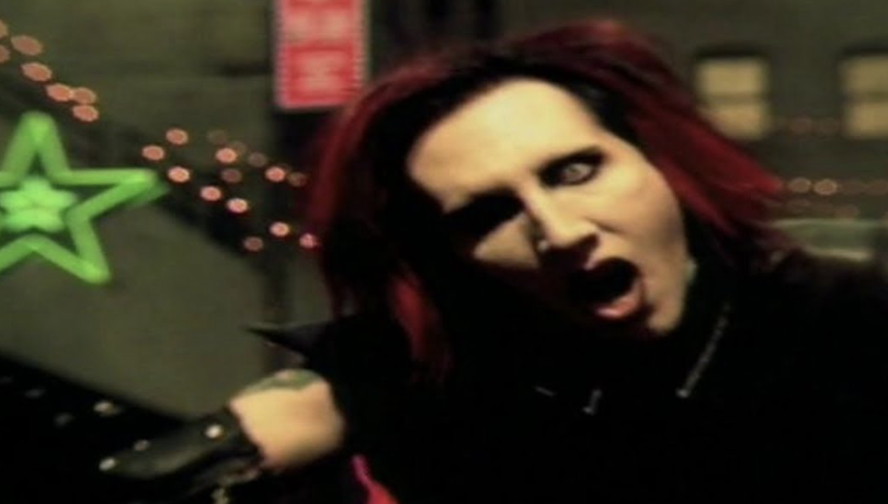 CasitaTerrock's tweet photo. 🎧🎶🙃 La rola del día!
Coma White de la banda estadounidense #MarilynManson!
Tema que cierra su tercer álbum de estudio, Mechanical Animals, publicado un 15 de septiembre de 1998.
▶️ https://t.co/IJXkOqGBrm
#LaCasitaDelTerrock #LCDT https://t.co/ATwlbEdvdt