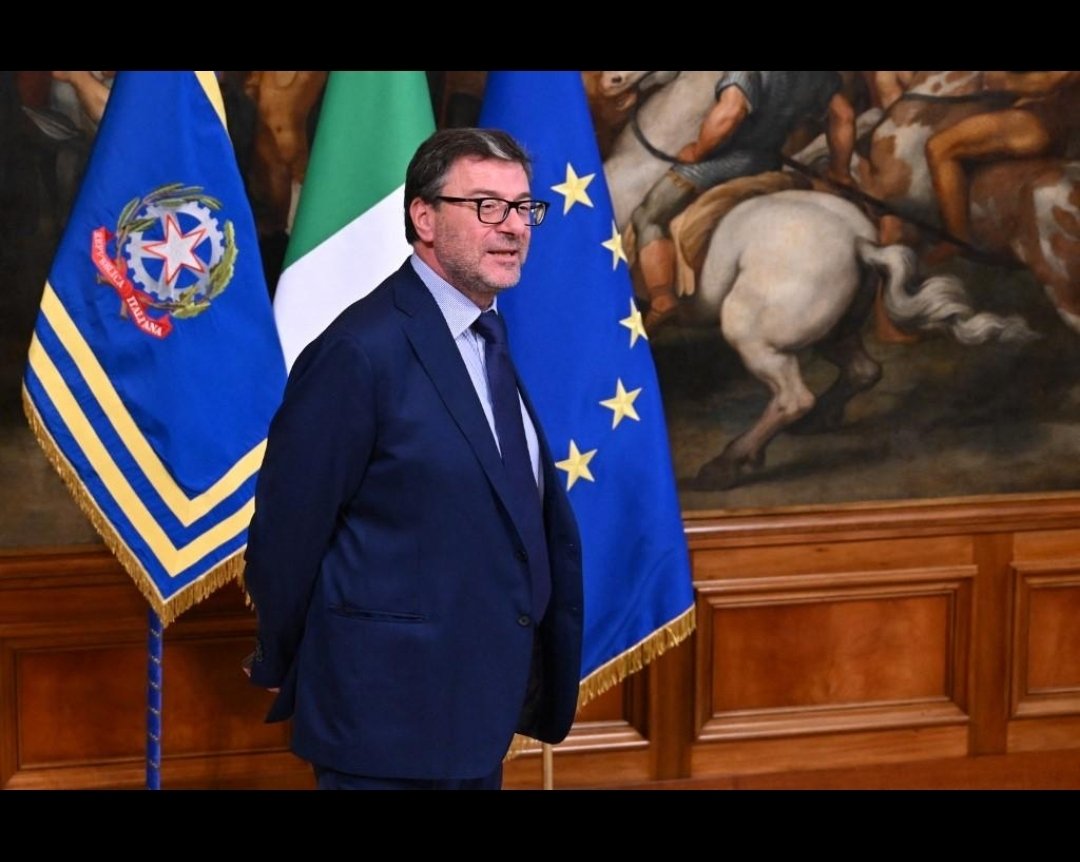gppcrd's tweet photo. "I grandi patrimoni sono intoccabili per dogma di fede, ma il TFR di chi ha lavorato una vita diventa il bancomat dello Stato. La solita 'flat tax' per i soliti noti, pagata con la liquidazione degli altri." G.C. https://t.co/gMy29RdYM7