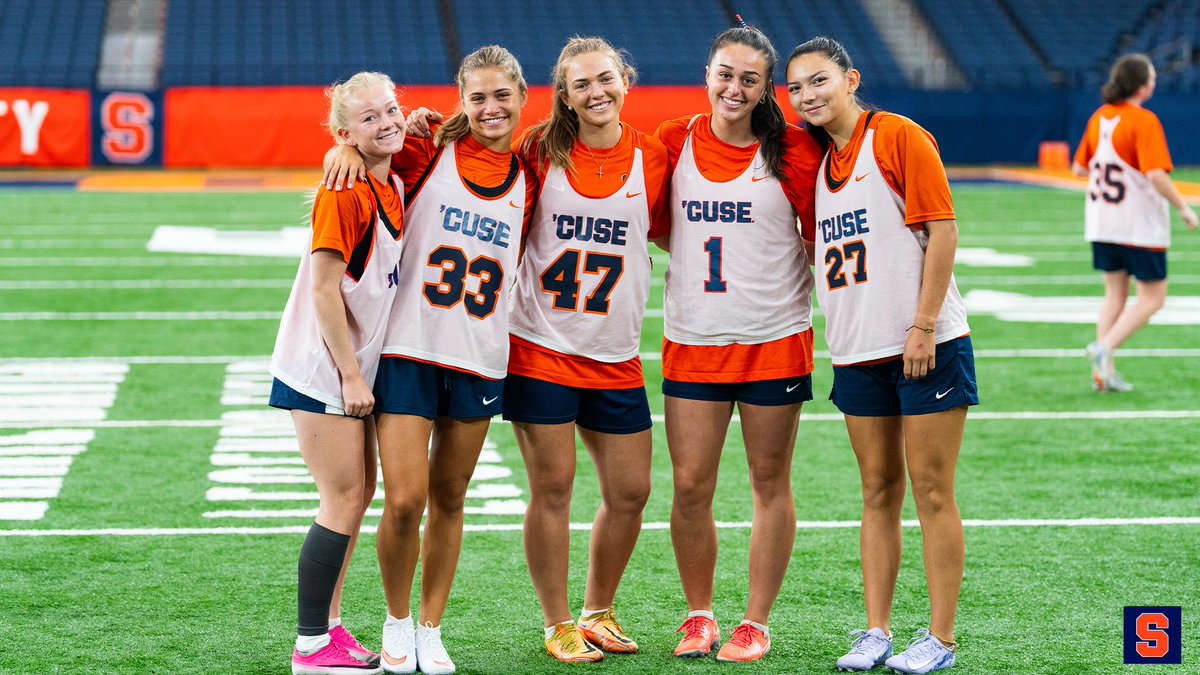 CuseWLAX's tweet photo. Nothin' like a fall practice in the Dome 🍊 https://t.co/qTyTQGaSpI