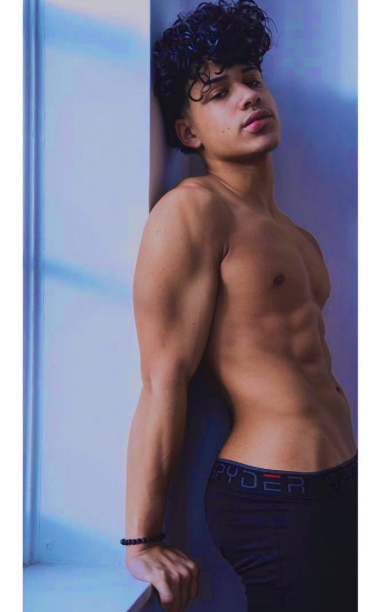 ExposedGay4Pay's tweet photo. Ya remember Jared? 😈🙈🤫 https://t.co/GIAK9TyevZ