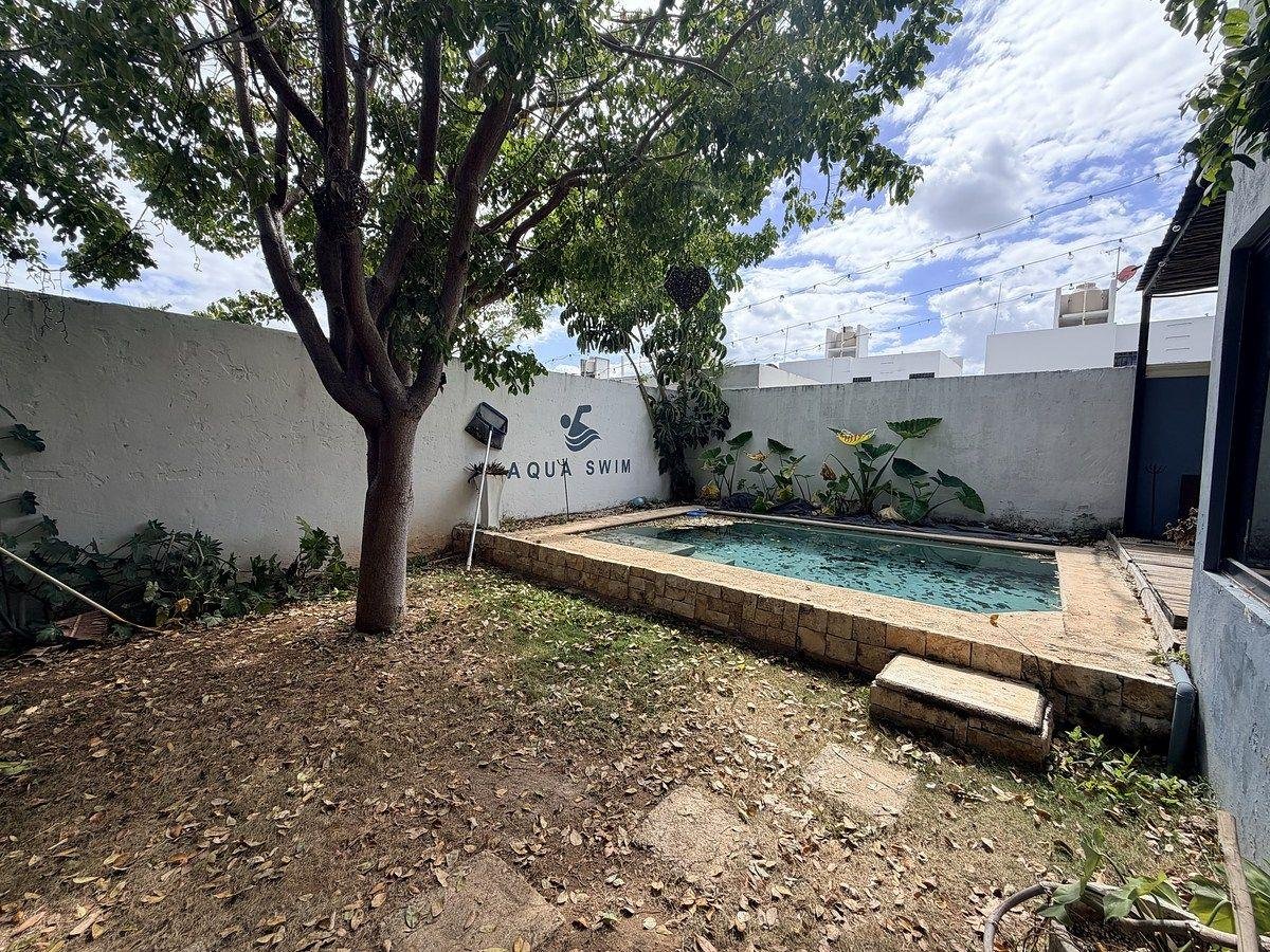 kasafinderio's tweet photo. $221K. Guess what this buys you in Mexico.

4 bedrooms. 4 bathrooms. More than 3,100 sq ft in Mérida.

Would you take the extra space or stay closer to a U.S. city center? https://t.co/zzcyAawBBW