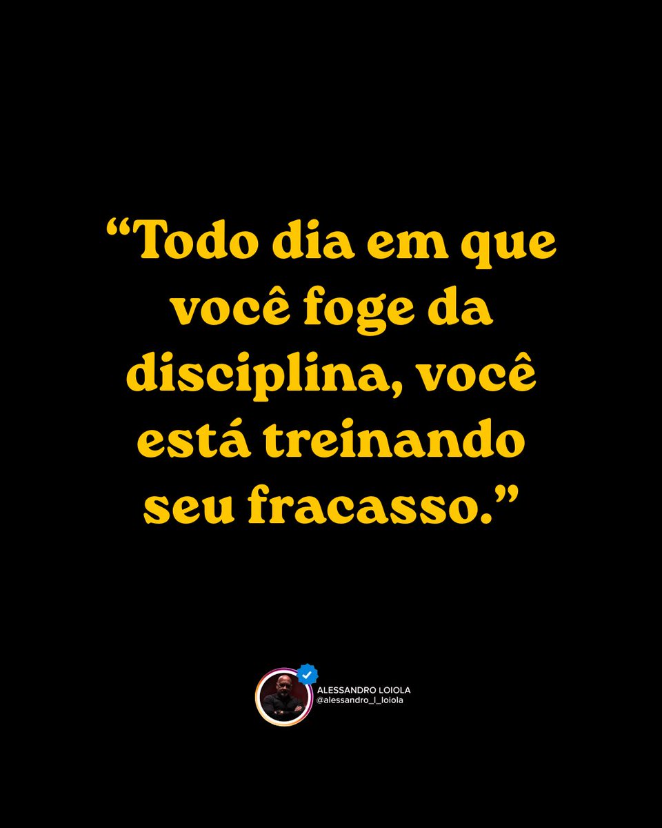 AlessandroLoio2's tweet photo. Cada dia que você evita o exercício, a leitura, o trabalho difícil, você está construindo uma musculatura de rendição. Está ensinando ao seu corpo e à sua mente que desistir é fácil, que o conforto importa mais que o resultado.

A vida não cobra você uma vez. Cobra todos os dias.  E seu conforto não vai pagar esses boletos.

Comece pequeno. Uma decisão disciplinada por dia. E veja como muda tudo.