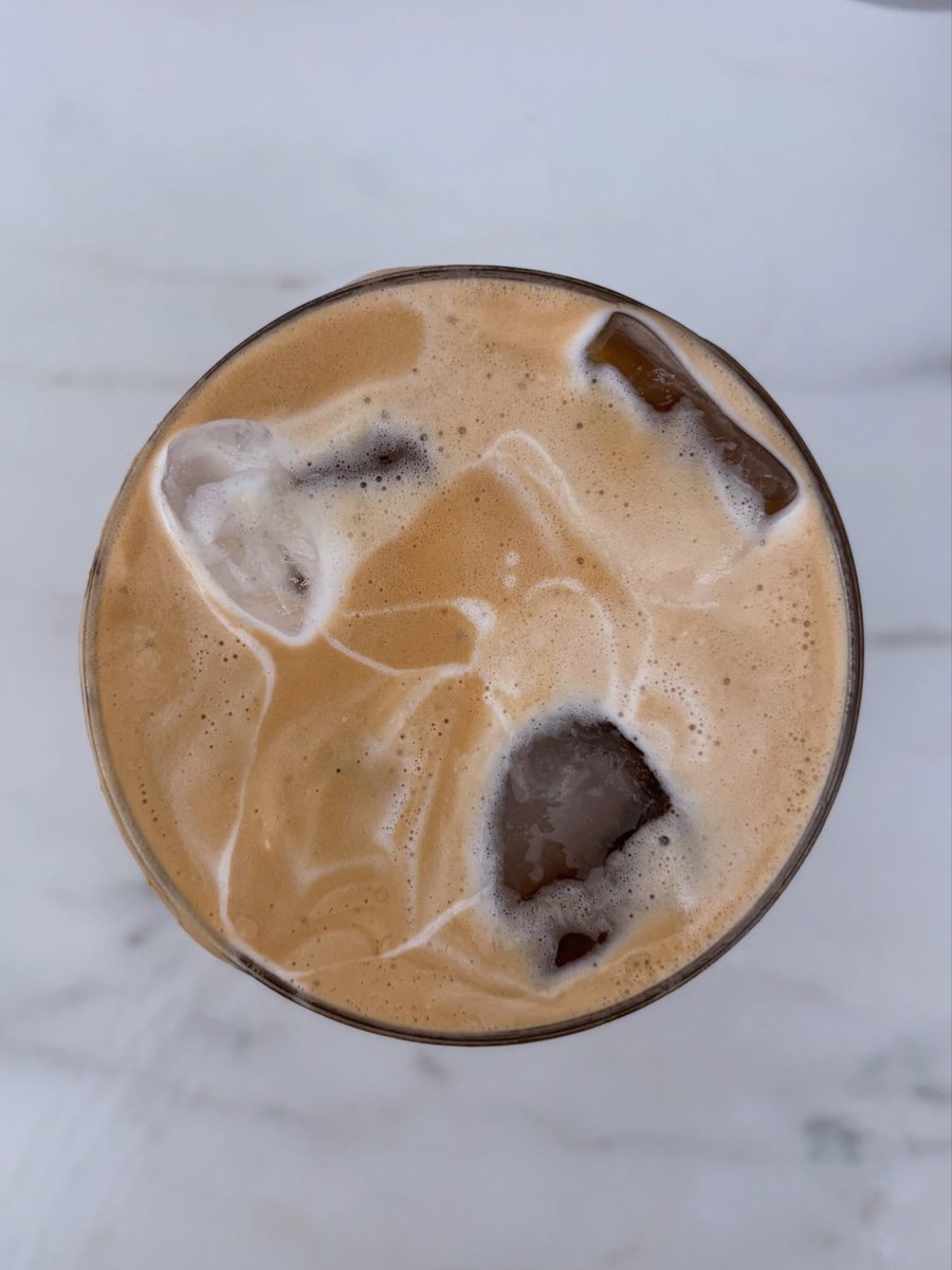 _gabiibento's tweet photo. Ice coffee, the perfect pick-me-up. https://t.co/zS3axCgTWH