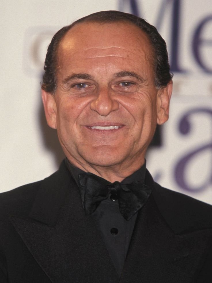 PopcornPost_'s tweet photo. What is the first film you think of when you see JOE PESCI? https://t.co/StNCf2l4A2