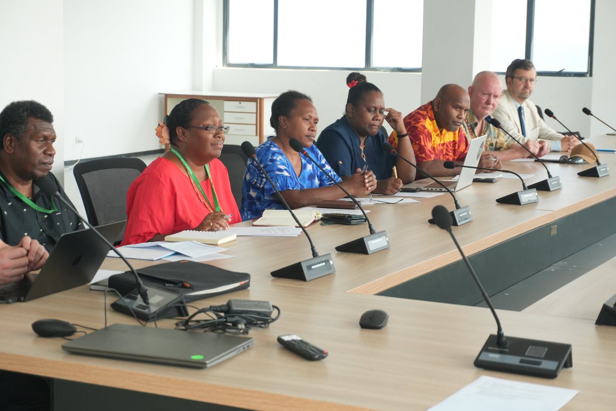adaptationfund's tweet photo. In Honiara, women leaders, youth, and local partners shared how communities are building resilience to flooding, water insecurity, and climate change.

In the Pacific, resilience starts with listening to communities and turning local priorities into action. https://t.co/PZDz5q8kpJ