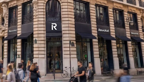 BudhaBTC's tweet photo. @Revolut breach just got bigger — attacker claims they compromised Italian law enforcement systems to send fake data requests. 147GB of #police data leaked. This isn't a fintech story anymore, it's state infrastructure. https://t.co/WmQoU21YrX https://t.co/wX1XglFysJ