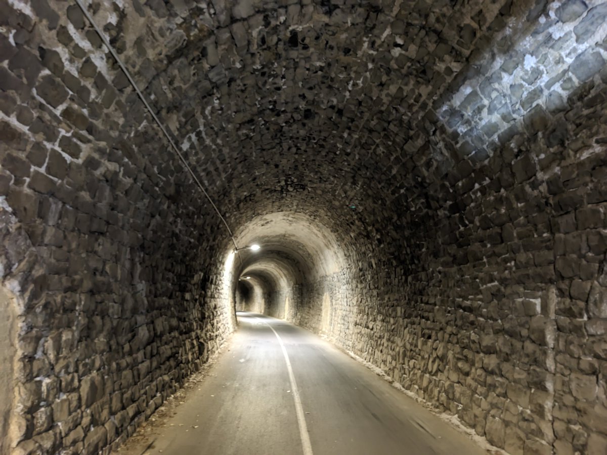 PascalHeyman's tweet photo. 🚴 🌤 ☁ along the Maifeld-Radweg, a stretch of a disused railway track between Koblenz, Mayen and Münstermaifeld in the Eifel 🇩🇪. A pleasant route featuring railway tunnels, bridges, viaducts and views on ancient vulcanos. Info here: https://t.co/BpZjTLzMu2 https://t.co/4cuUecxaT6