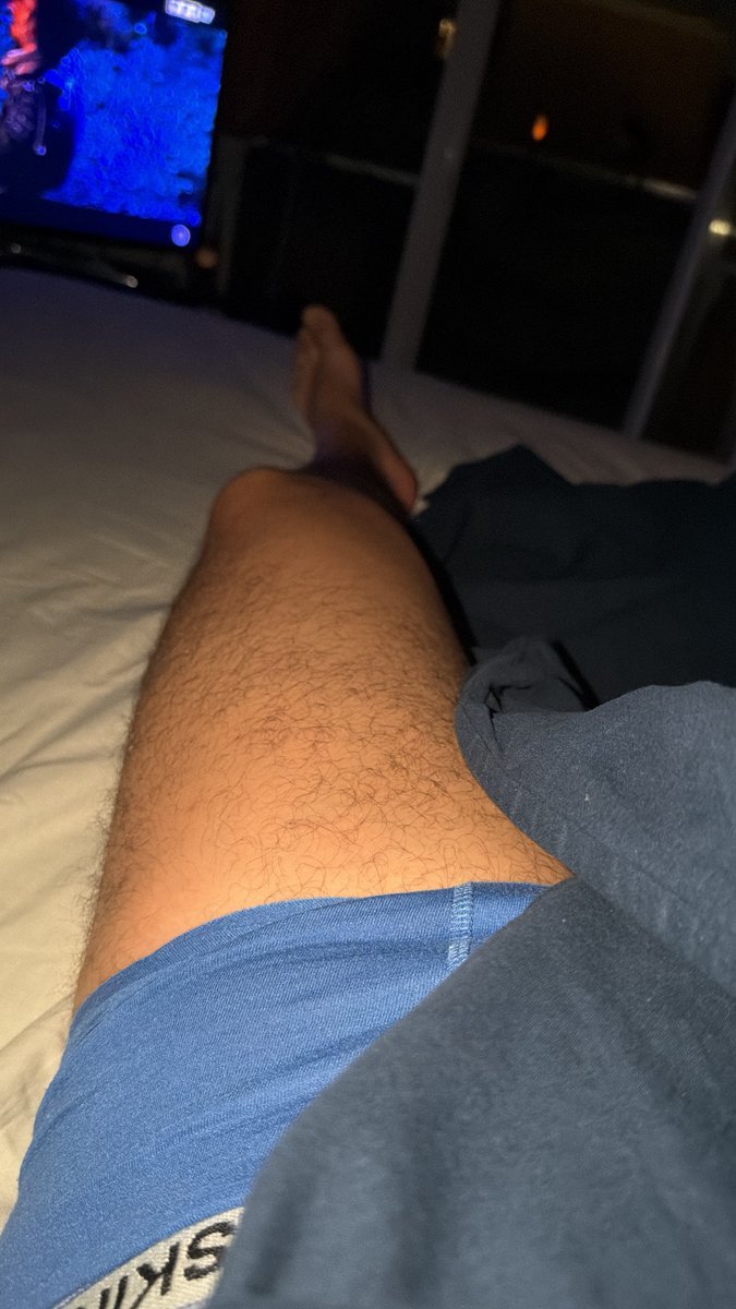 cky_seven's tweet photo. I don’t wanna sleep alone 🤍

#feet #gay #leg #french #boy https://t.co/BJUB4Pjlw0