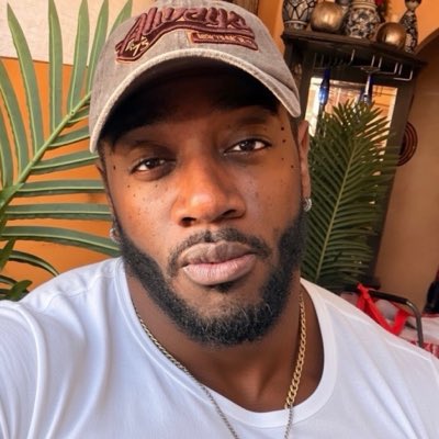 MAVERICK11226's tweet photo. #NewProfilePic https://t.co/Il3Fq4lpqr