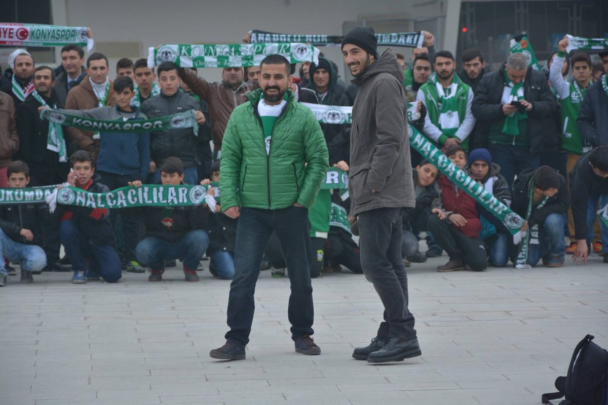 trubunbeste's tweet photo. “Harcadığım bir ömür sana yetmez mi? https://t.co/4TRy4bKo3W