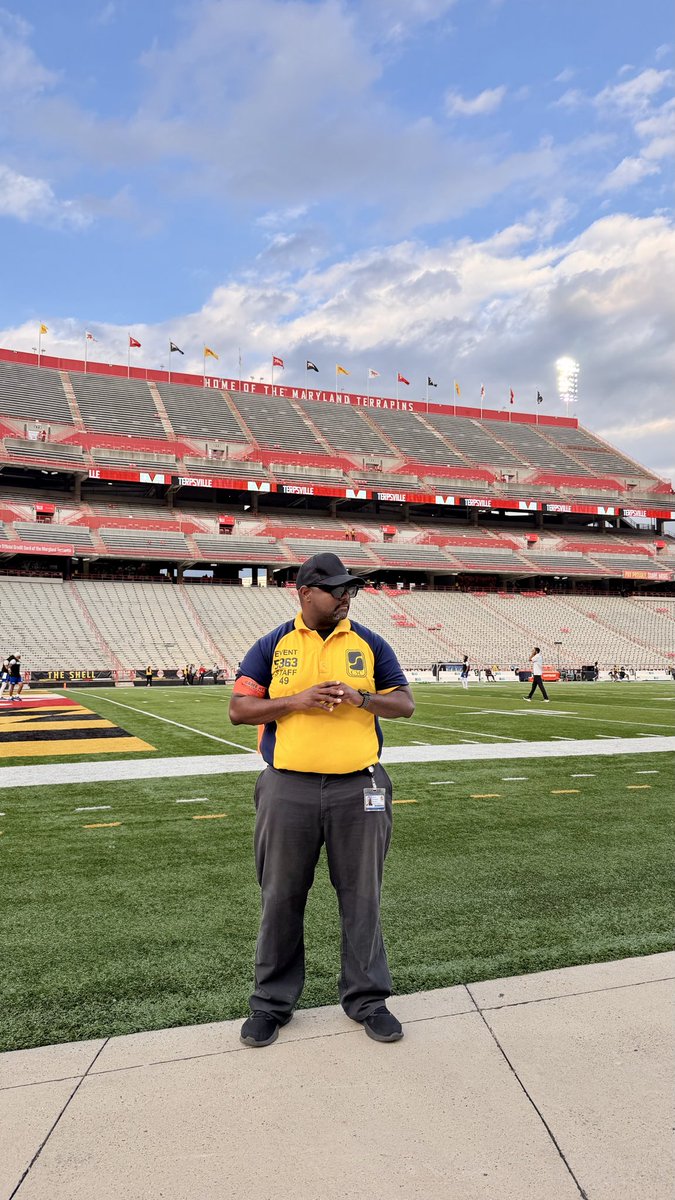 Ya_Boi_Serious's tweet photo. @GrantPaulsen I’m working that game MD/VT game. I can get you field passes pregame https://t.co/aWVR9Lz3I8