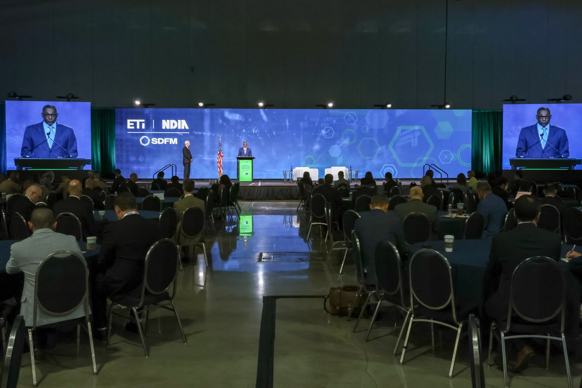 epnacusa's tweet photo. Behind the lens for Day 1 at the NDIA Emerging Technologies Conference! Incredible energy, key insights, and cutting-edge tech all under one roof. Stay tuned for more highlights from the floor.📸
.
.
.
#NDIA #EmergingTech #ConferencePhotography #EventPhotography #epnac https://t.co/gicVlFN3nO