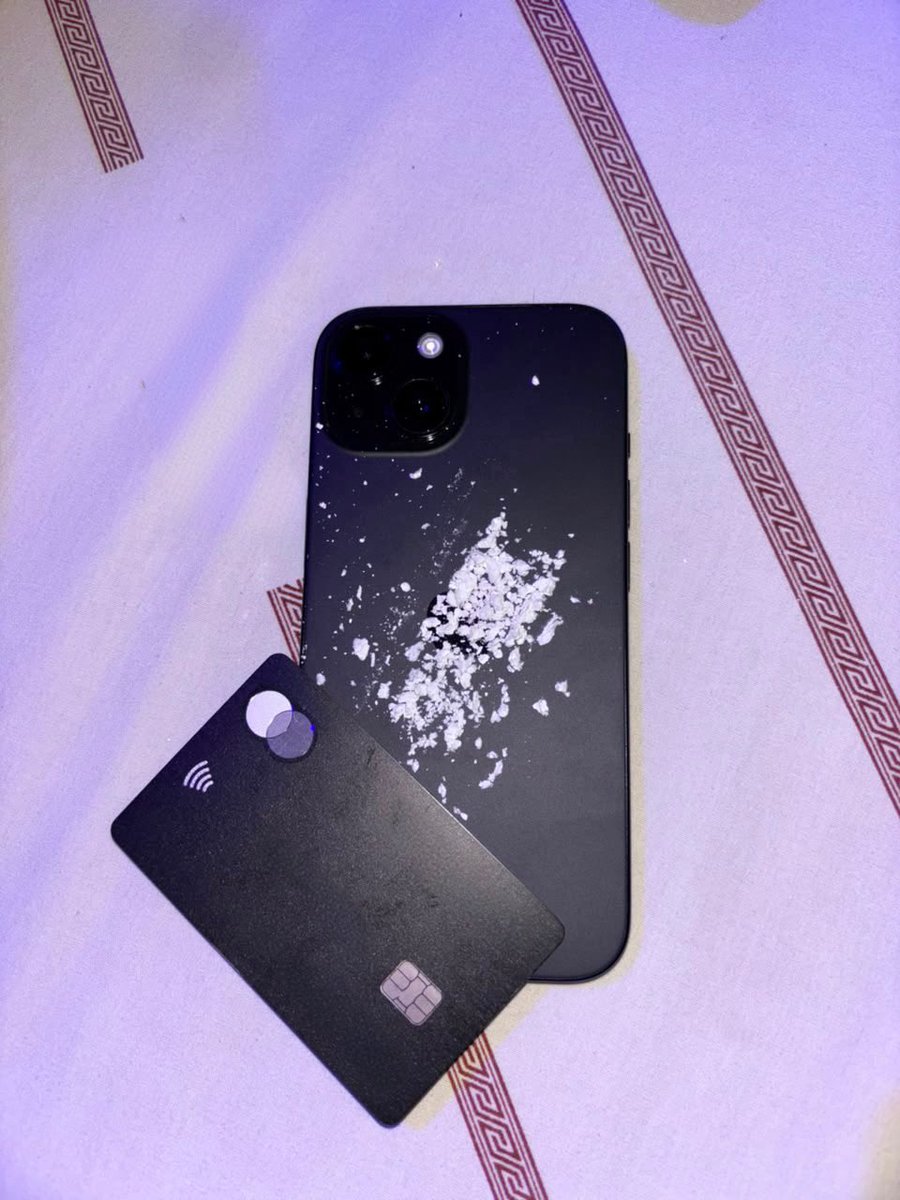 NickSnowz's tweet photo. logo logo vou virar tritão de tanta escama
❄️🧜🏻‍♂️
#drugstwt 
#coketwt 
#nicksnowz https://t.co/bIObO7hfuI