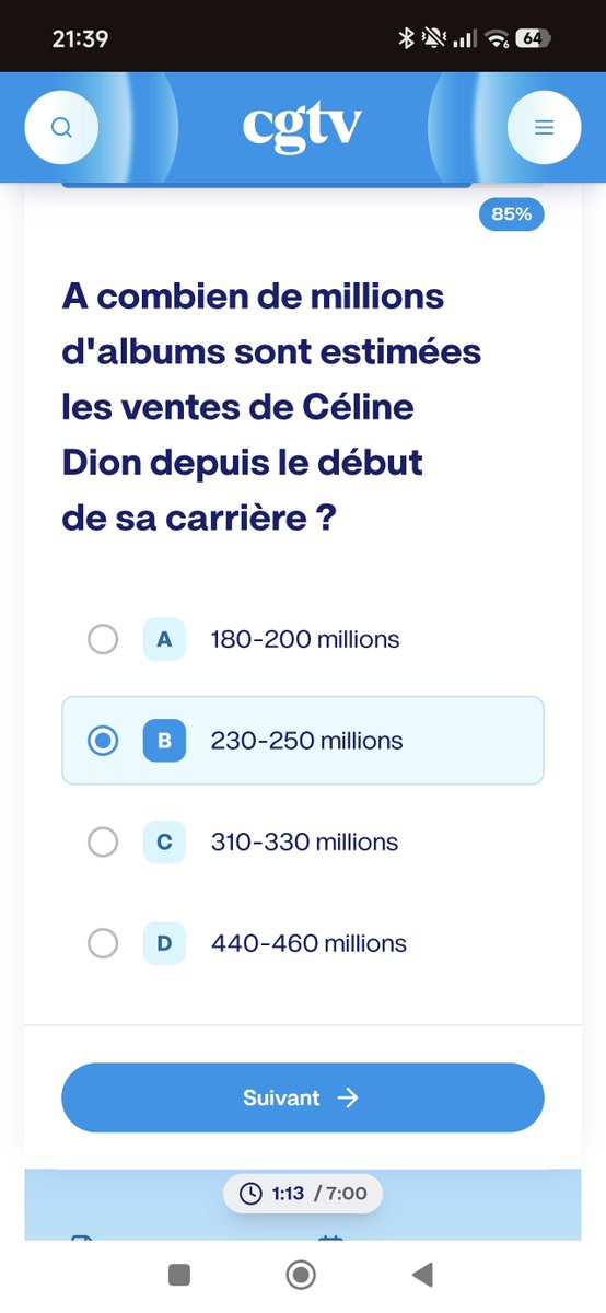 ya94nn's tweet photo. @cgtvoff @celinedion Et puis y'a une autre boulette. On ne peut pas répondre à cette question. Car Céline a vendu entre 130 et 150 millions d'albums. Le reste ce sont les singles et dvd et vhs. Donc aucune réponse proposée n'est valable ! 230/250 c'est tous médias confondus 😂🤣😘 https://t.co/98uFsFi1xw