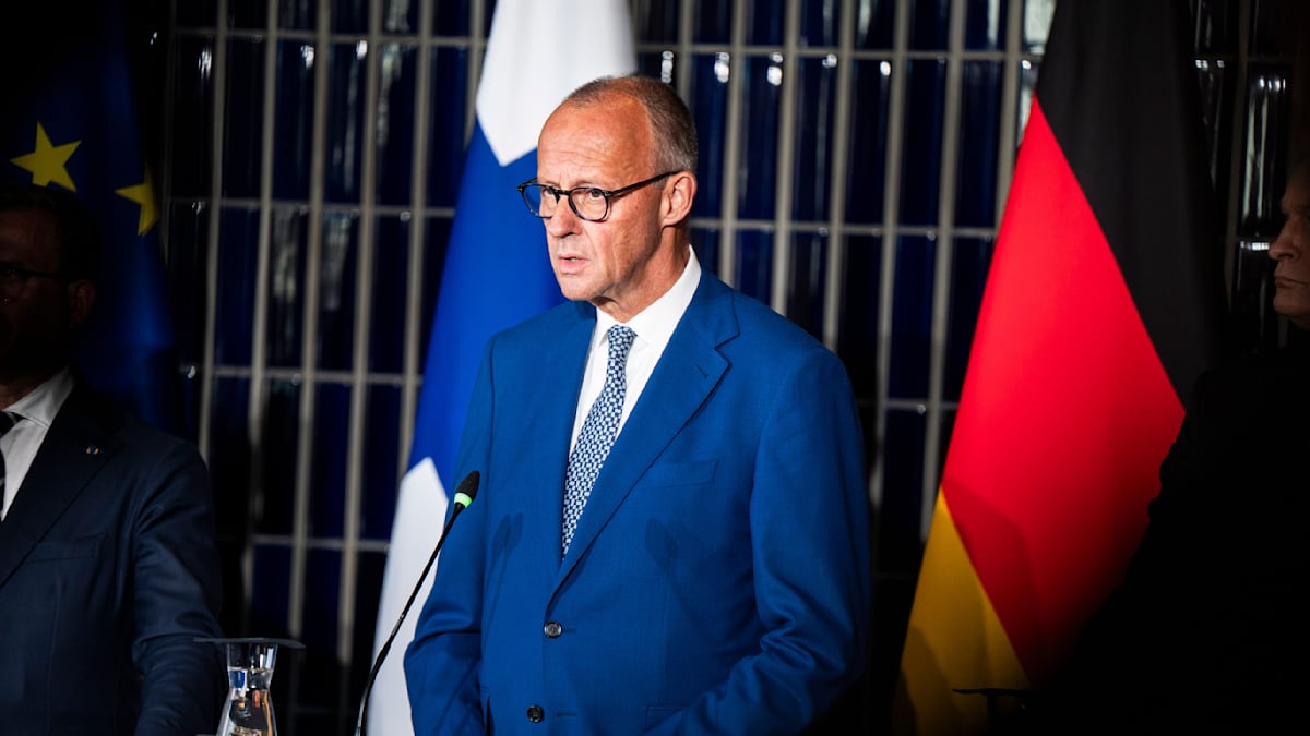 welt's tweet photo. Nationaler Sicherheitsrat warnt vor „hybriden Angriffen“ Russlands – und beschließt Maßnahmen https://t.co/Cr4wrAFjtZ https://t.co/swtS93ixq4