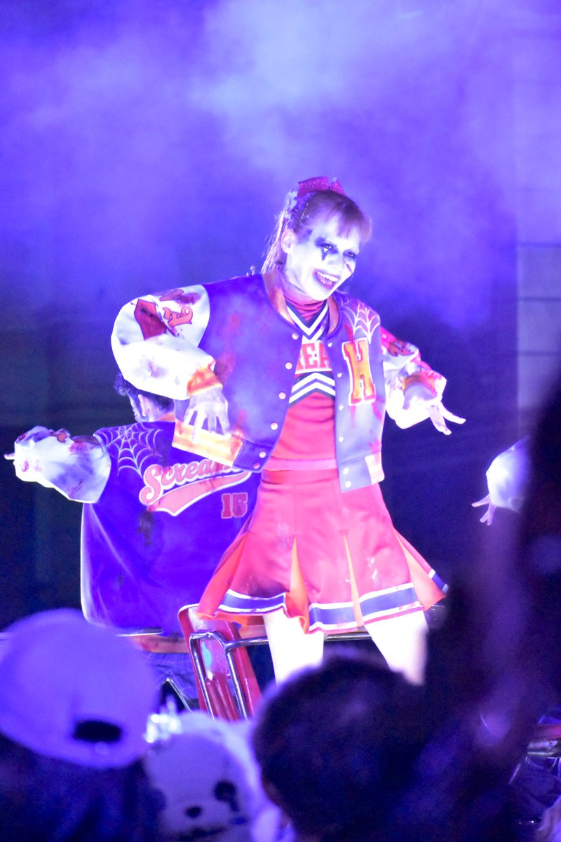 _unr_k2's tweet photo. 9/14 18:20 グラマシー ホラナイ
ハロウィンホラーナイトアカデミー
あみちゃん

駆除作戦のイメージ強かったから、Rat Tat Tat踊ってんの懐かしすぎた🩷💜 https://t.co/yUxPImUQB2