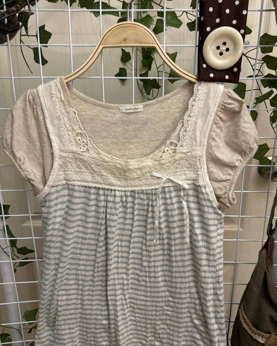 Giooig19's tweet photo. เซ็ตเสื้อครีมแขนตุ๊กตากับกล้ามสีมิ้นต์

A เสื้อด้านใน ราคา 180
อก 32-34” ยาว 23”

B เสื้อด้านนอก
อก 30-36” ยาว 24”
ตำหนิ: ขุยอ่อนๆ

CF/F ใต้คอมเมนต์ รับจองทุกตัวอักษร
ค่าส่ง 45 บาท
CF แล้วไม่ยกเลิก https://t.co/VtEHFtn4ne