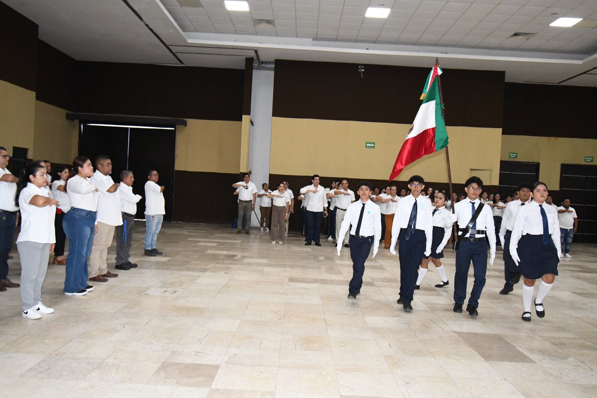 AgeproQ's tweet photo. Orgullo, identidad y tradición que nos unen.

AGEPRO participó junto con SEDE y SEDETUR en el Homenaje a la Bandera con motivo de las Fiestas Patrias y la conmemoración del 15 de septiembre.

Celebramos nuestra historia y nuestras raíces con respeto y orgullo.

¡Viva México! 🇲🇽 https://t.co/uicPFViOHF