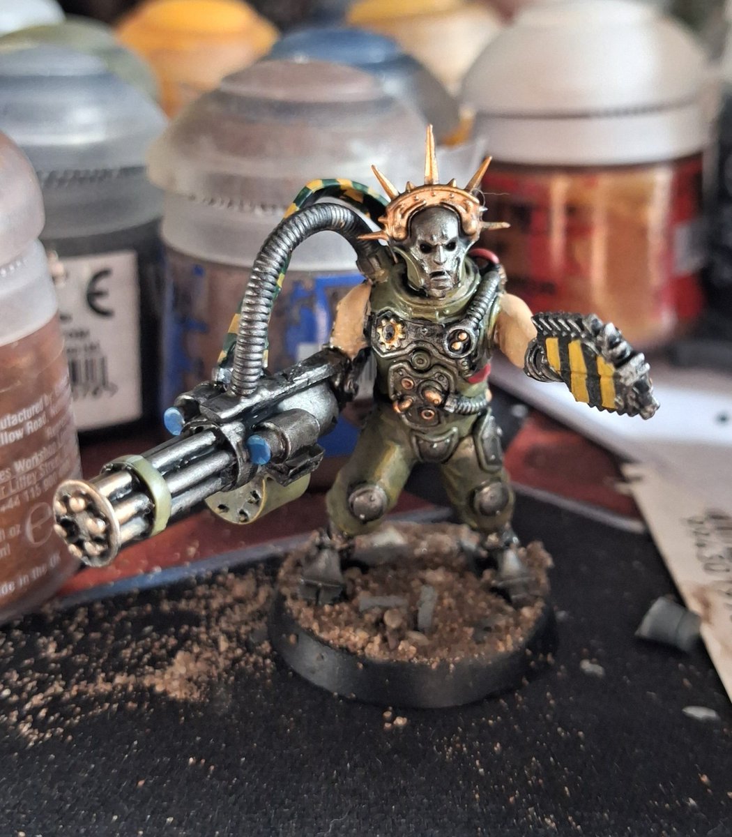 WARHAMMERDADDY's tweet photo. The last of Saturday's bits box creations. Painted today #warhammer #40k #art #hobby #painting https://t.co/9yQBfU6grx