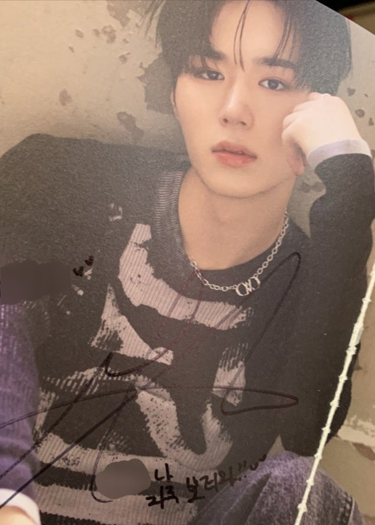 ribboney_'s tweet photo. 낫이너프때 한달만에 보러간 오빵이가 자기 자주 보러오라고 햇는데 그 사이에 ㅇㅇㅇ가 막팬을 쳣고 오빤 보플을 나갓고 ..
암튼 자주 보러가긴 햇습니다 덕분에 https://t.co/gb0at3n3aT