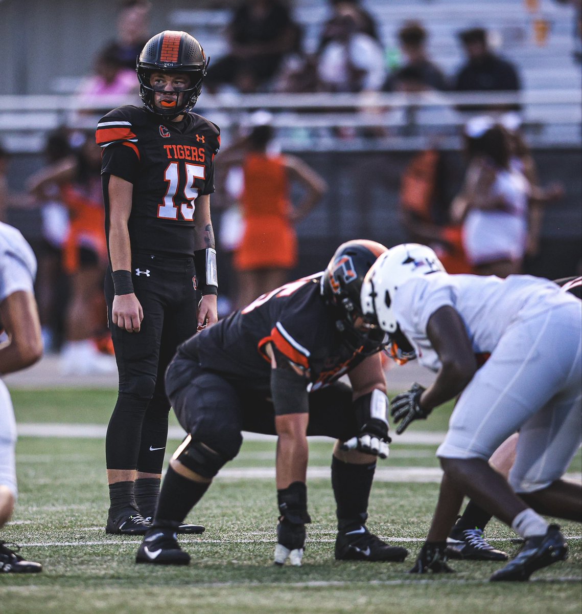 J_Barker09's tweet photo. With Chapmanville having played some good competition for the last 3 weeks we’re sitting at 2-1. I’ve won lots of reps and lost my share too. But I can’t wait for what this year has to hold, and I’m super excited to get back into the recruiting process. Ready to earn it!! https://t.co/70Qv9HWom8