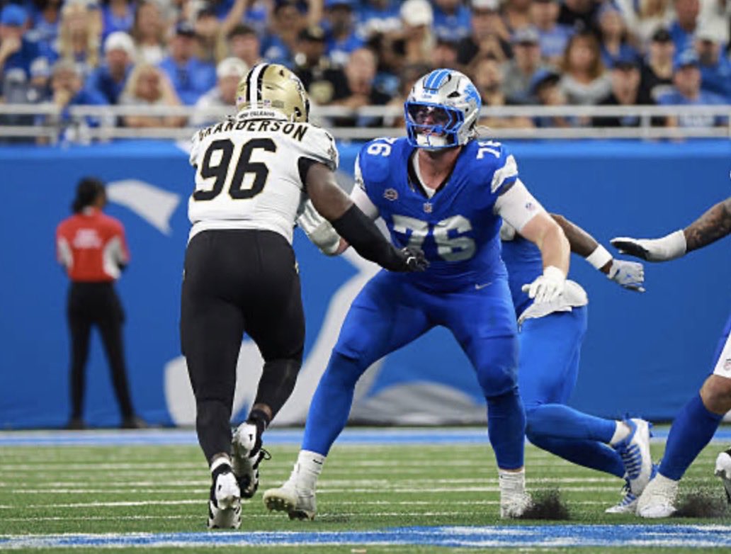 pdubyaa's tweet photo. Blake Miller’s NFL Debut:

74.7 Overall Grade
78.4 Pass Blocking Grade
69.3 Run Blocking Grade
1 Pressure Allowed
1 Hurry Allowed
0 Penalties 
98.8 Pass Blocking Efficiency Rating

Great start to Blake’s career https://t.co/cmfFiOghWf