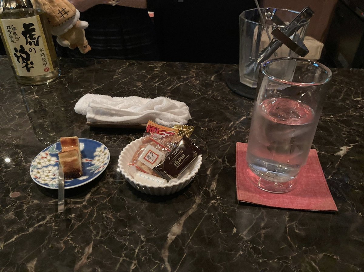 chiiko_99's tweet photo. 同性婚って色々国のシステム的にも難しいんだろうけど生きてるうちに結婚式したいので頼む人生 https://t.co/sSFGoAa6zp