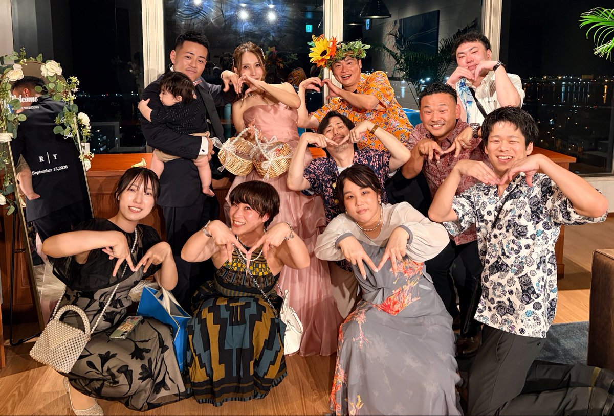 muramura0actor's tweet photo. 教え子であり、新婦は同じ科目の後輩でもある2人の結婚式✨
美しくて麗しくて、、お2人が誰からも愛されているのが分かる、どこまでも幸せで大盛りあがりの温かい時間でした。

観光もちゃっかりして
沢山笑って、沢山飲んで、
元気をいっぱい貰えた
最高な沖縄３日間でした‼️ https://t.co/NeH3QOFQt9