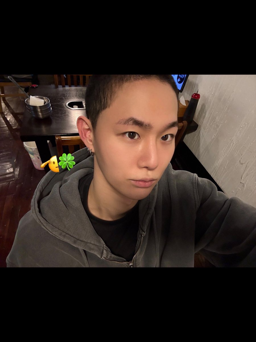 beeen__31's tweet photo. ユンソよしよ〜し🫳🏻
잘 다녀와🫡🤍 https://t.co/UREtux0ymS