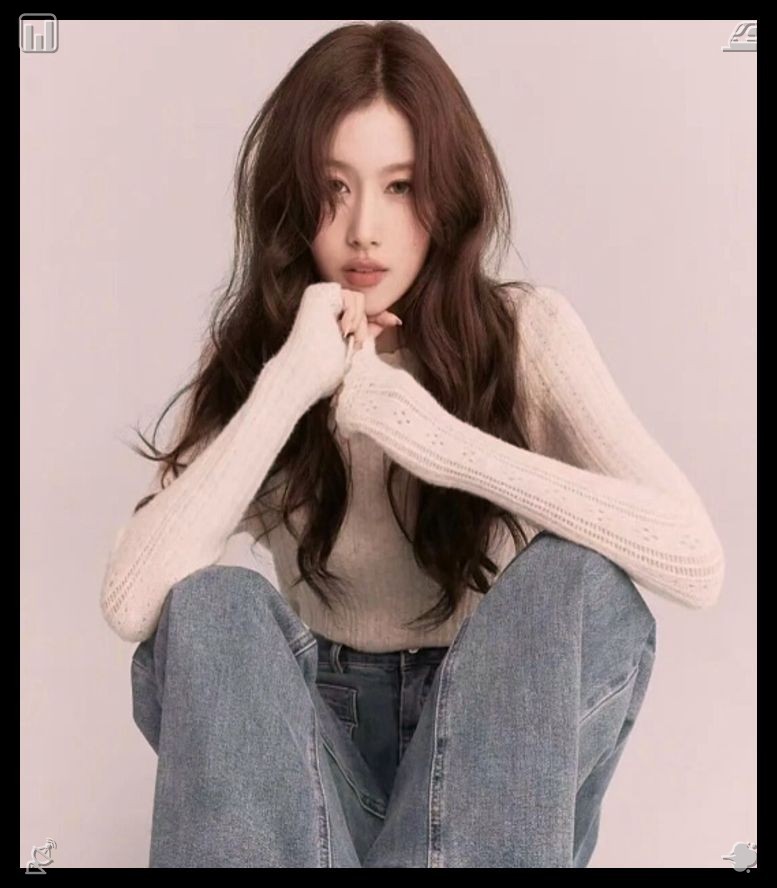 kuu018's tweet photo. 💴Ship Exhibition The vessels, the replicaIn the span of the following weeks, Lola's blog gained increasing fame. She shared self-portraits, composed pieces on self-acceptance and personal expression, and offered advice for capturing the ideal shot. Her genuineness and uplifting https://t.co/YQszOjV5IH