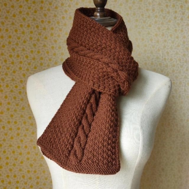 priss_33's tweet photo. Just finished this hand-knit wool scarf—soft, warm, and made with all my weekend vibes! Perfect for frosty morning walks. https://t.co/nBOBmZ0dpe