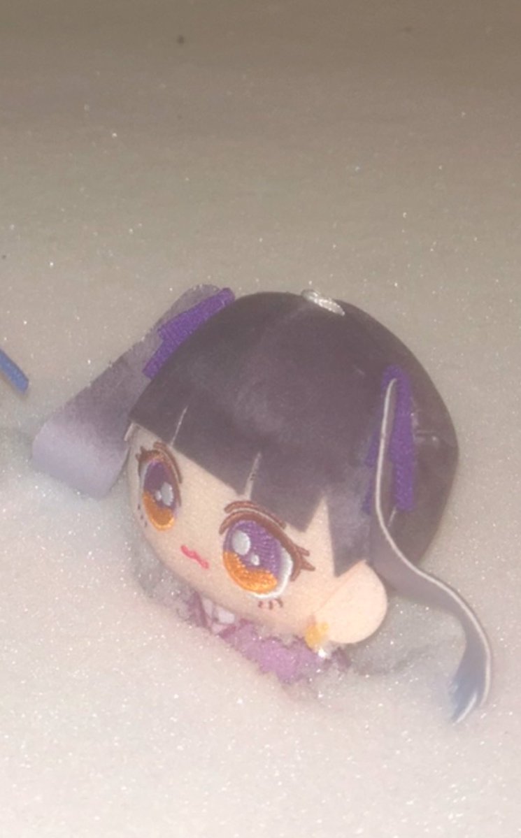 hinano_sak122's tweet photo. \本日9月15日はアズの誕生日🎂🎈/
ハピハピハッピーバースデー！！おめでとう👏

アズのバースデー楽曲「おねがい@ Flowers」 
先程より、配信がスタートしています💜
今日は一日中ずーっとこの曲を聴くべしっ！

改めてお祝いしますが、一旦昨年のお祝いケーキやアズぬいを貼っておきます…！
#前橋ウィッチーズ