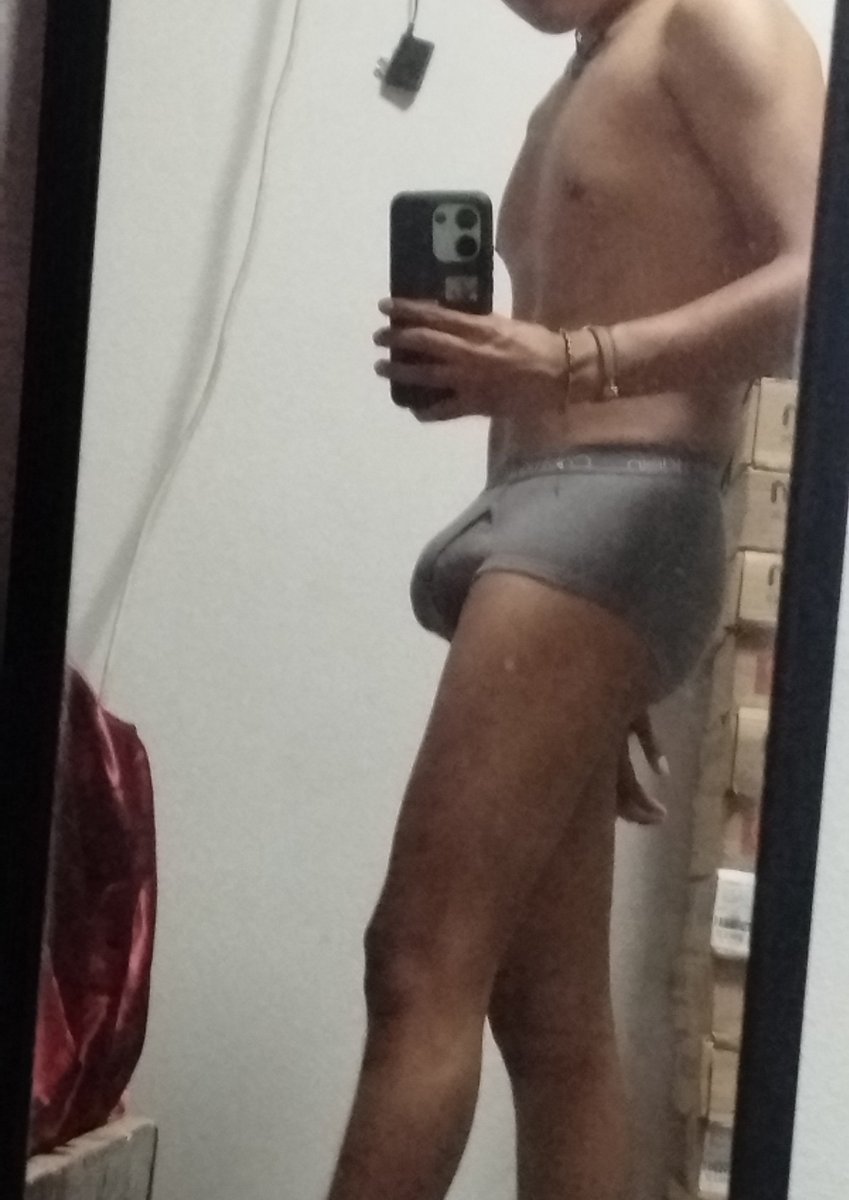 IlrDcc1807's tweet photo. Alm si se nota el bulto 💀
Quien los baja? https://t.co/dmTghcmDD1