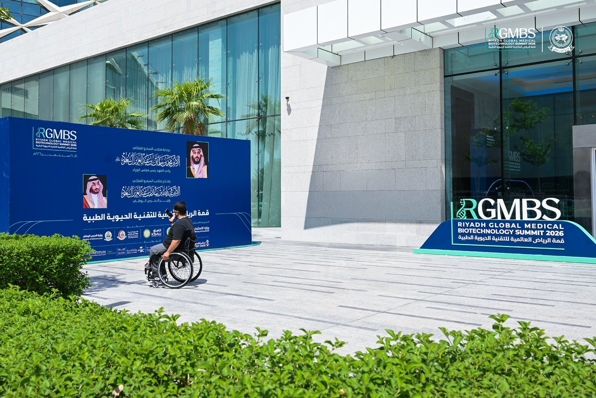 sanggovsa's tweet photo. جانب من الجلسات الحوارية والمعرض المصاحب في اليوم الأول من #قمة_الرياض_للتقنية_الحيوية_2026 التي تناقش الاستراتيجية الوطنية للتقنية الحيوية، والشراكات العالمية، والذكاء الاصطناعي في التقنية الحيوية، إلى جانب استعراض أحدث المنتجات والخدمات والتقنيات الطبية المتقدمة.
#RGMBS2026 https://t.co/mpCa9tj689