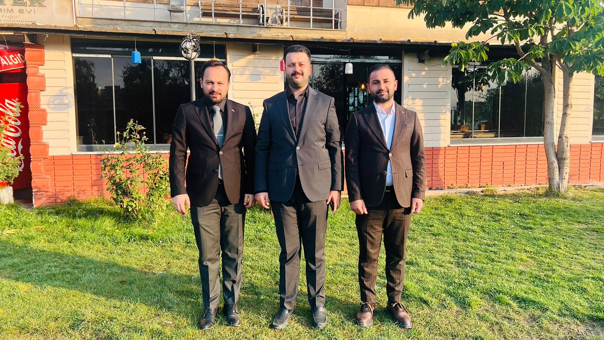 Akgencyova's tweet photo. 📍 Yüksekova 

Genel Merkez Gençlik Kolları Başkan Yardımcımız Sn. Yunus Emre MÜKÜS’ün ilçemize gerçekleştirdiği nazik ziyaretlerinden dolayı kendilerine teşekkür ediyoruz.

Ak Gençlik varsa, umut vardır.
Ak Gençlik varsa, yarınlara dair inanç vardır. 🇹🇷
@RTErdogan 
@avyusufibis 
@abuyukgumus 
@YunusEmreMks  
@osmannazlier 
@SamedTercan 
@yrizgarozdemir 
@srvtkrstakkurt