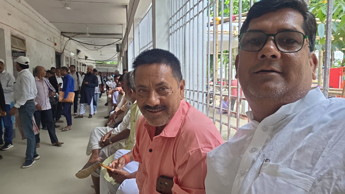 MdJunaidjdu's tweet photo. Sitamarhi कोर्ट me https://t.co/mDfkOd0AeV