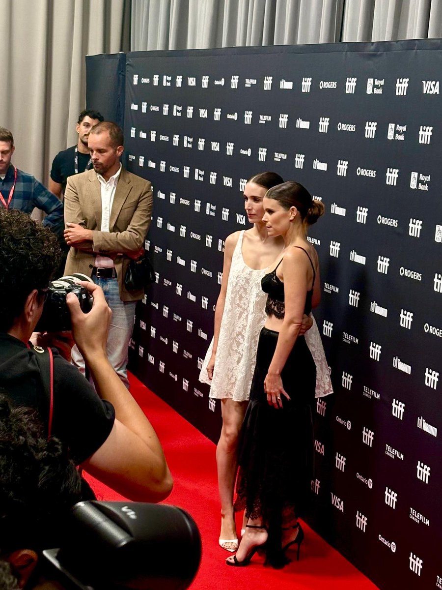 HanWayFilms's tweet photo. 📸 from the Canadian premiere of #BuckingFastard

#TIFF26 #RooneyMara #KateMara https://t.co/WnlmwwTIDh