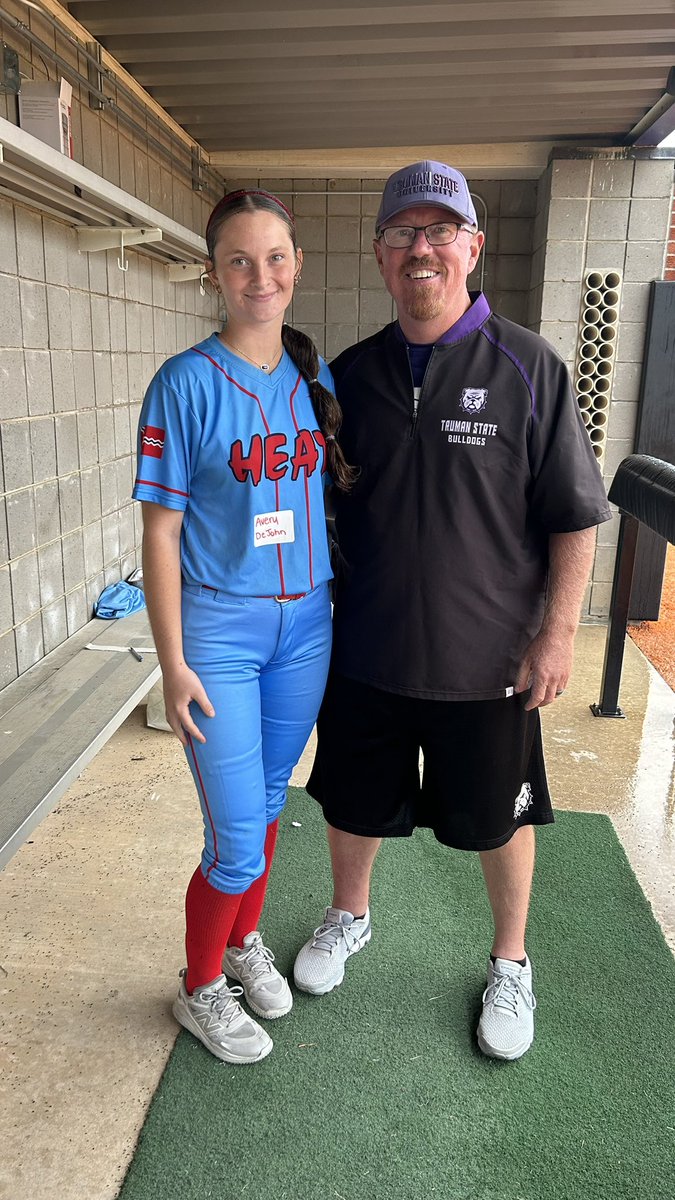 AveryDeJohn_19's tweet photo. Had a great time at Truman yesterday! Learned a bunch of new drills, and had a blast! Thank you coaches! https://t.co/FKOze3Y0zt