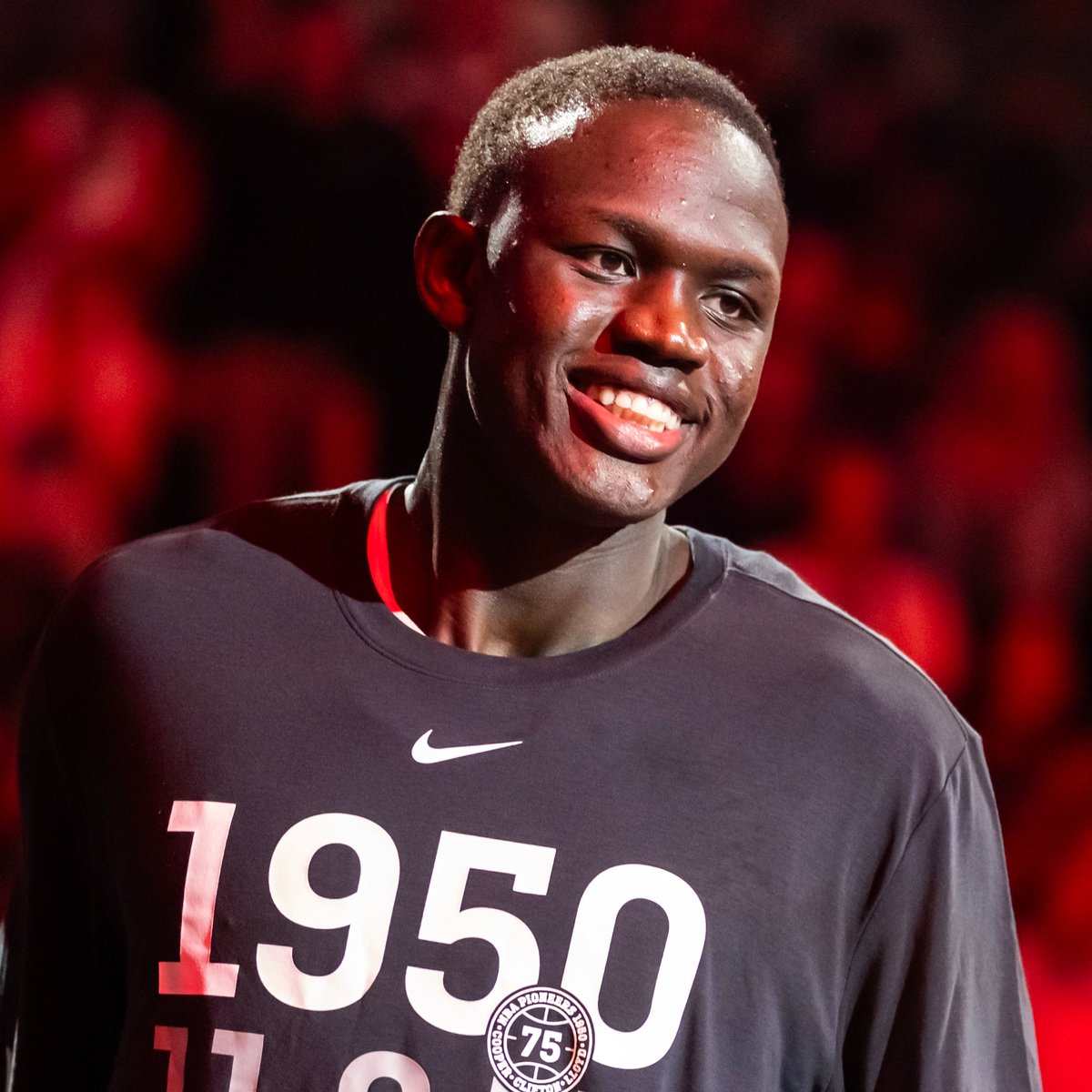 PHNX_Suns's tweet photo. SMILE if it's your BIRTHDAY 🥳

Happy 20th to Khaman Maluach! Big things ahead for Man Man https://t.co/wqtx4A5mQF