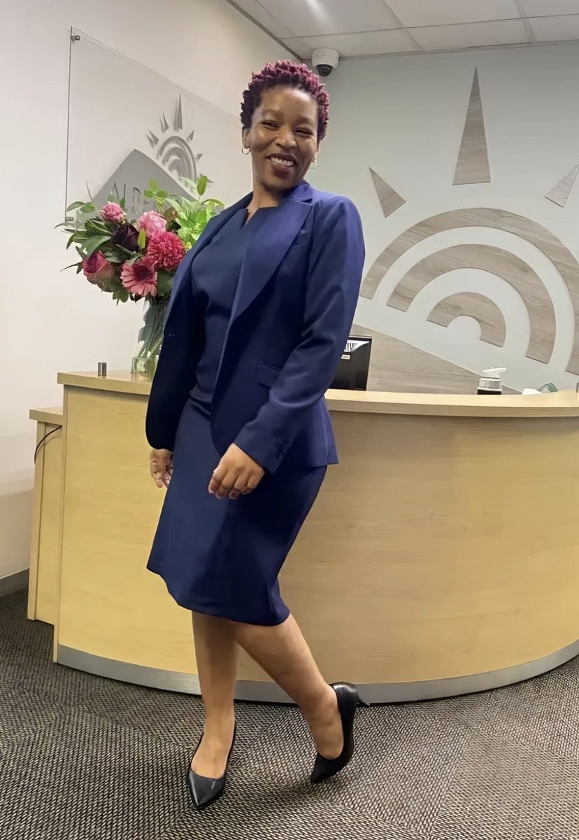 CrimeWatch_RSA's tweet photo. #RIPElizabethMoselakgomo | We extend our deepest sympathies to the family and loved ones of Elizabeth “Tsontso” Moselakgomo during this extremely painful time.

The loss of a loved one under these circumstances is devastating. The family must be assured that the police will do everything possible to establish exactly what happened to her and to other women whose deaths are under investigation, and to ensure that those responsible are held accountable.